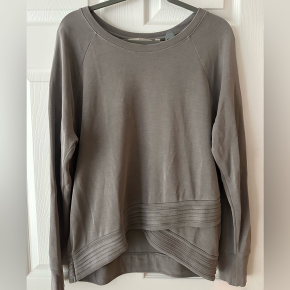 Athleta SERENITY CRISS CROSS SWEATSHIRT Long Sleeve Workout Top Size Large - Picture 1 of 5